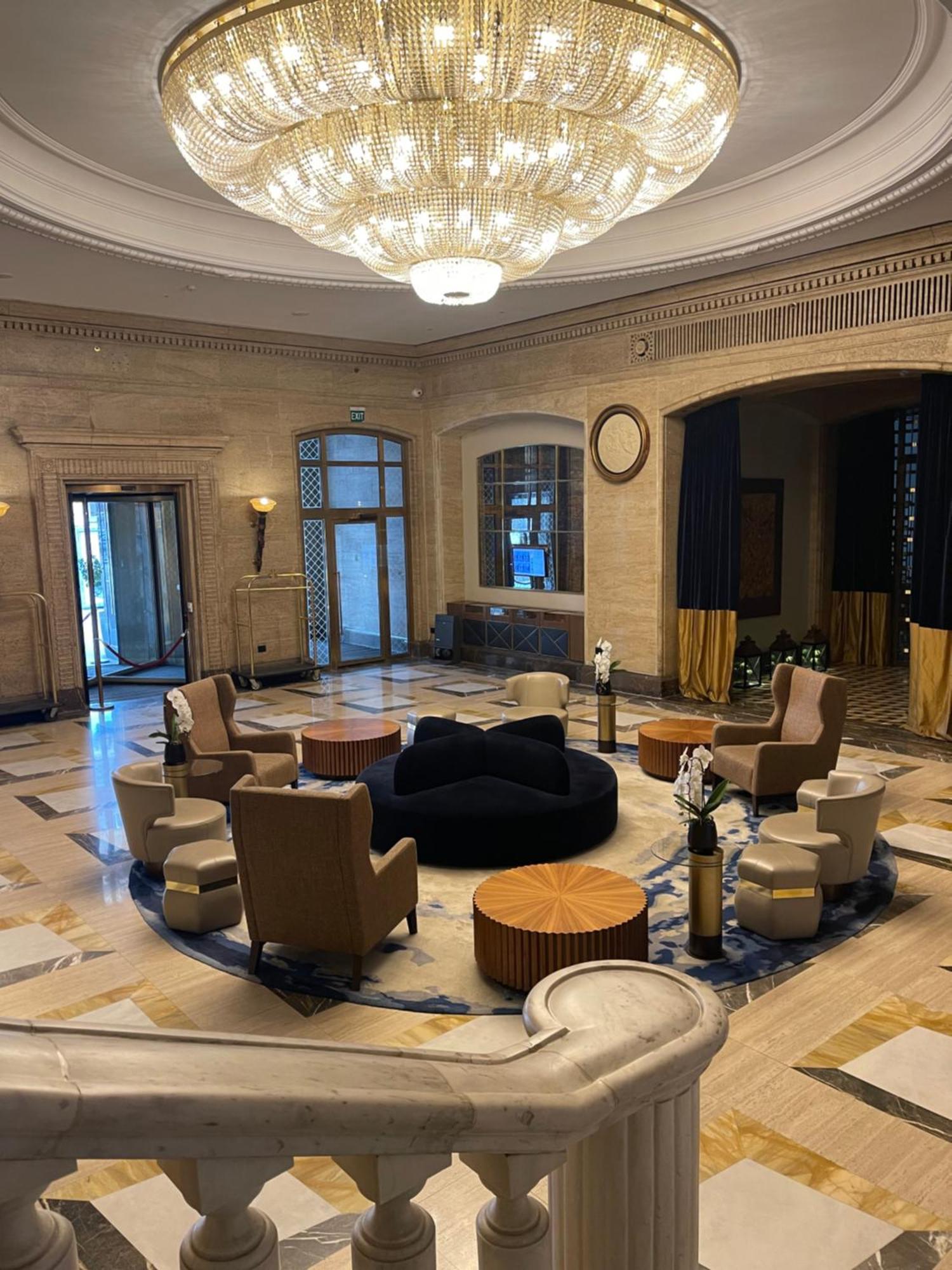 Sofia Balkan Palace Esterno foto The lobby of the hotel