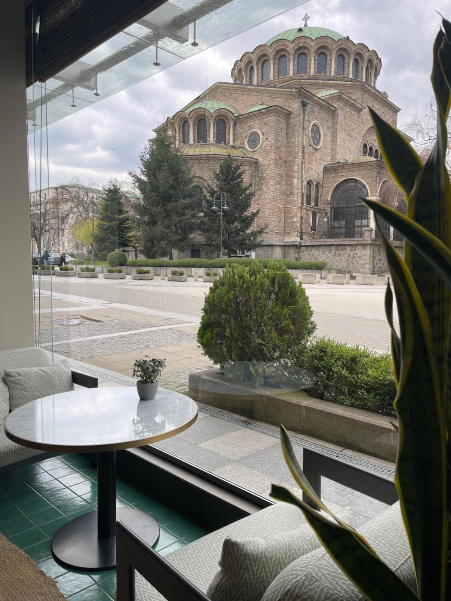 Sofia Balkan Palace Esterno foto The view from the hotel